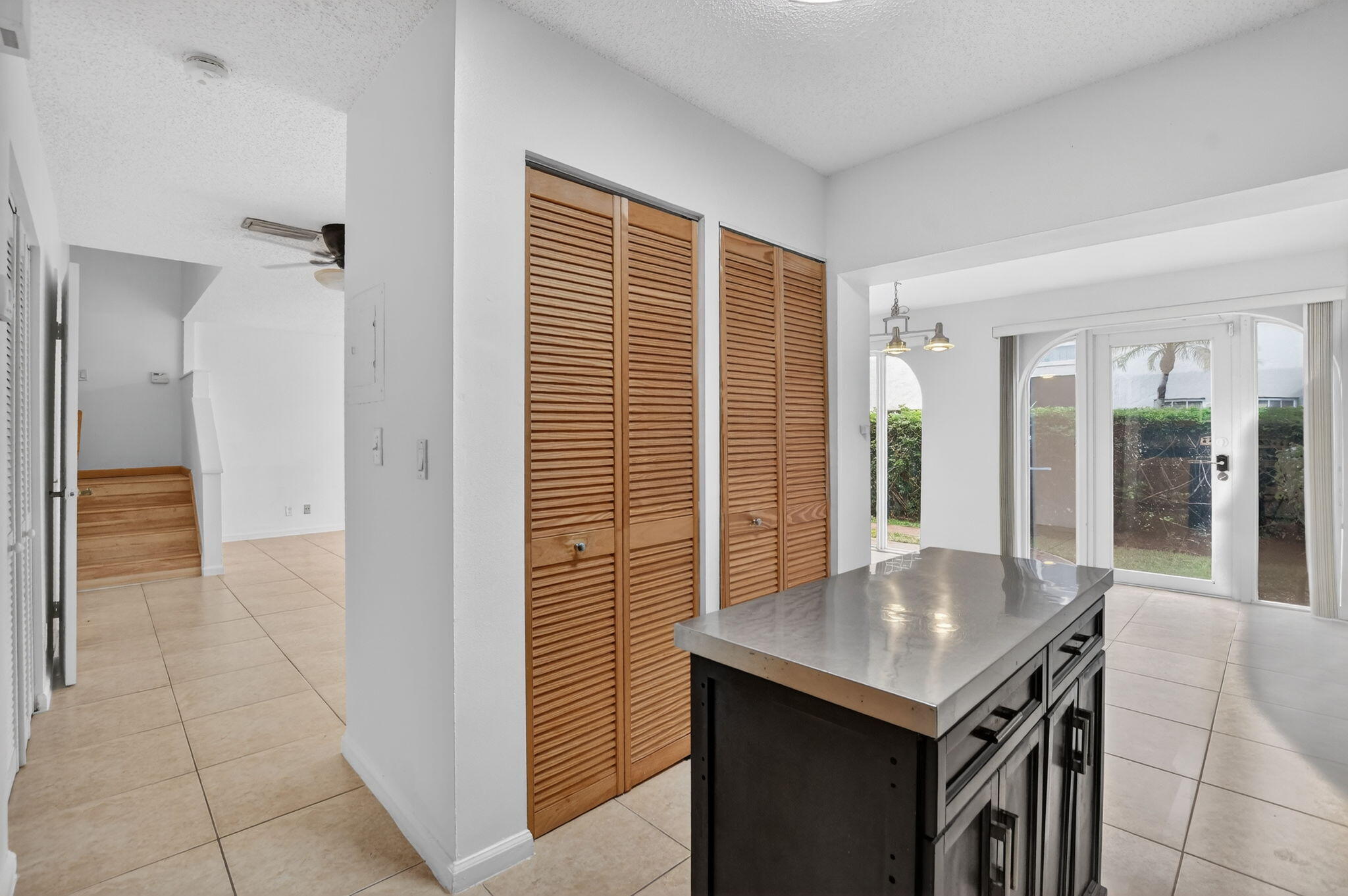 6671 Via Regina, Unit 6671 Boca Raton, FL 33433 - Photo 18 of 49 Kitchen