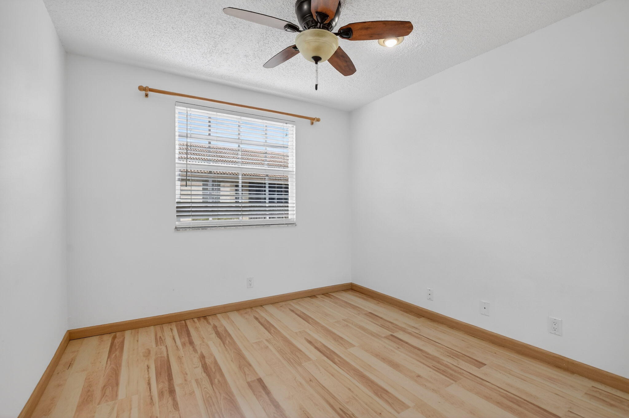 6671 Via Regina, Unit 6671 Boca Raton, FL 33433 - Photo 35 of 49 3rd bedroom