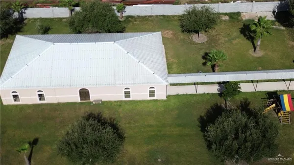 a view of a big yard
