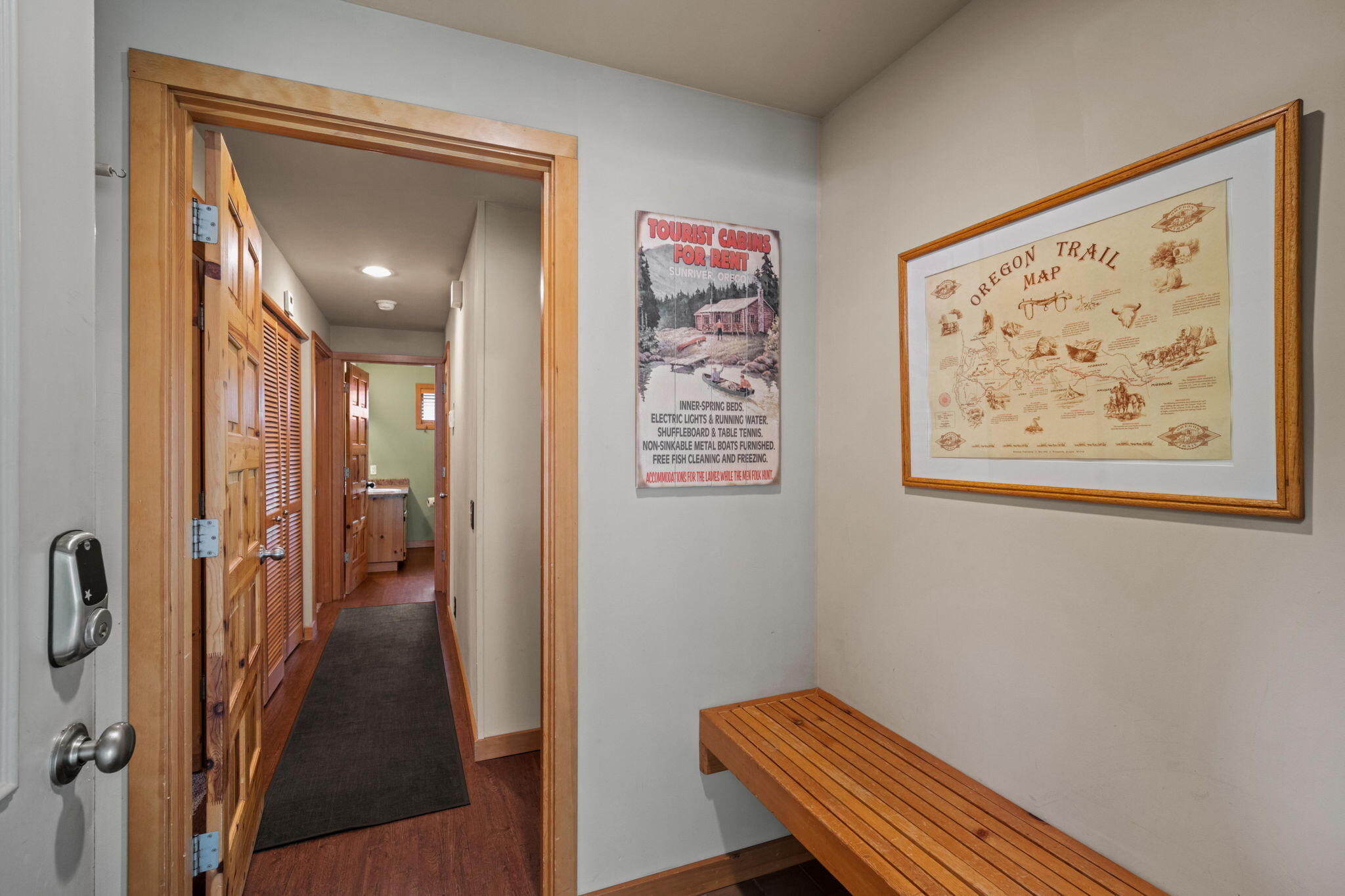 57492 Circle 4 Cabin Road, Unit 19 Sunriver, OR 97707 - Photo 11 of 24 8-web-or-mls-Circle 4 Condo 19-08