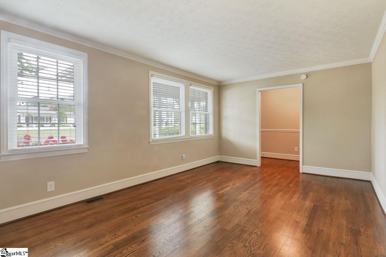 527 Wood Road Greer, SC 29651 - Photo 15 of 35
