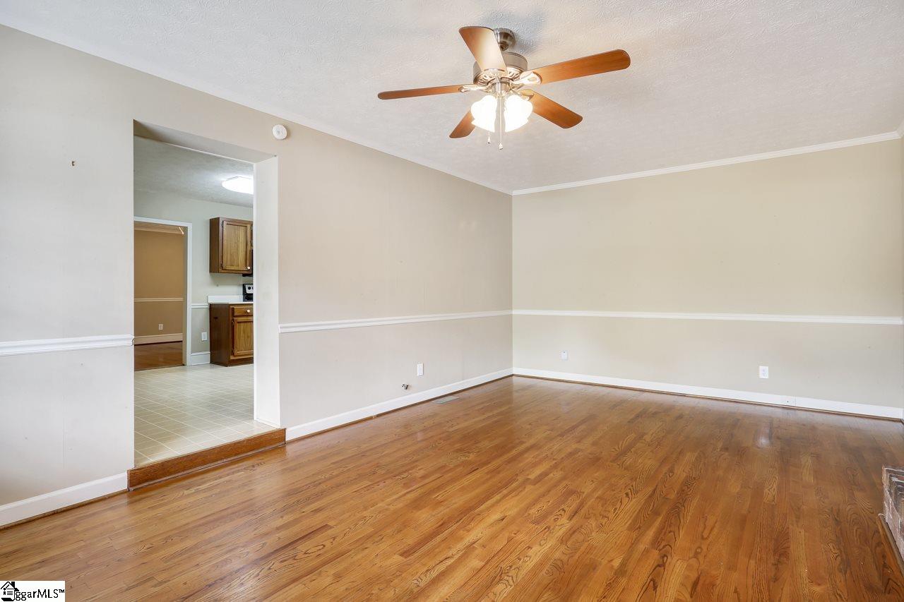 527 Wood Road Greer, SC 29651 - Photo 16 of 35