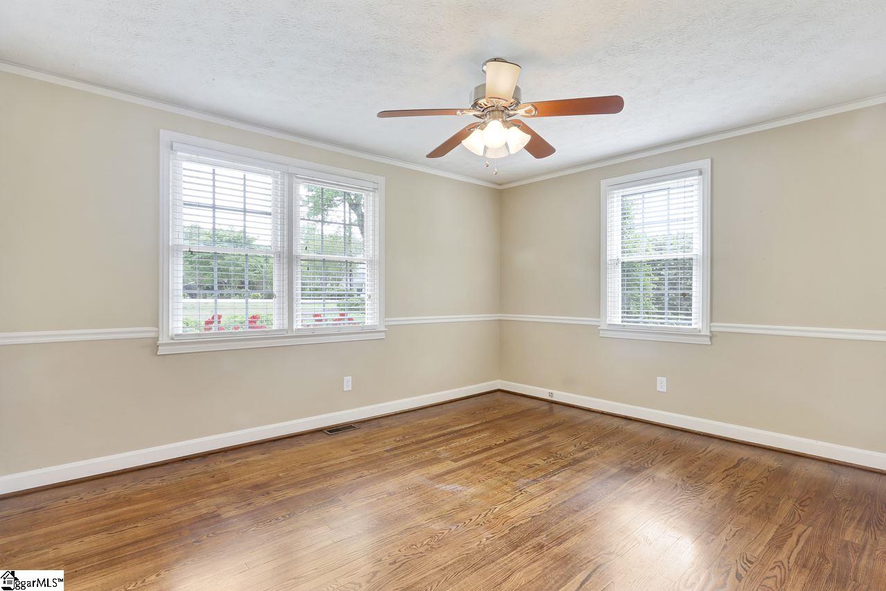 527 Wood Road Greer, SC 29651 - Photo 27 of 35