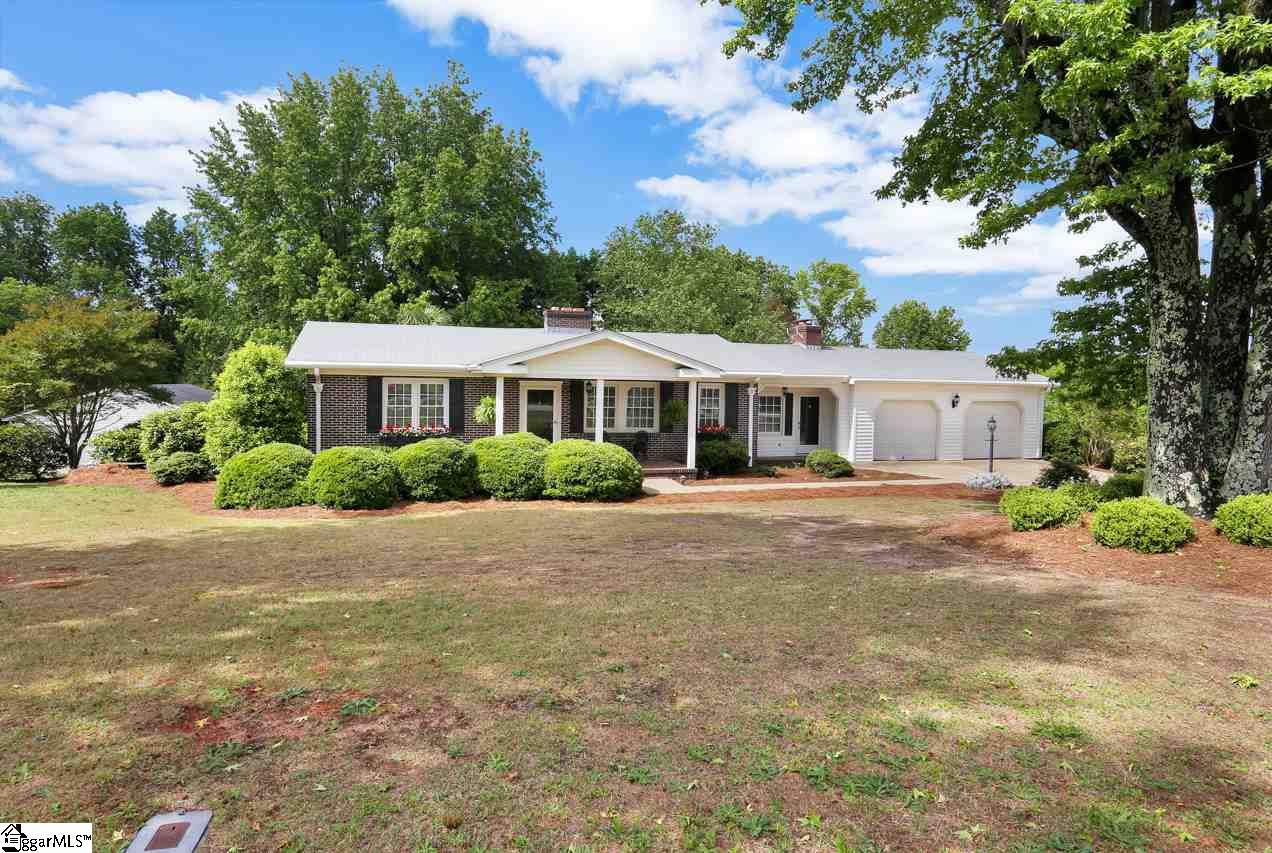 527 Wood Road Greer, SC 29651 - Photo 5 of 35
