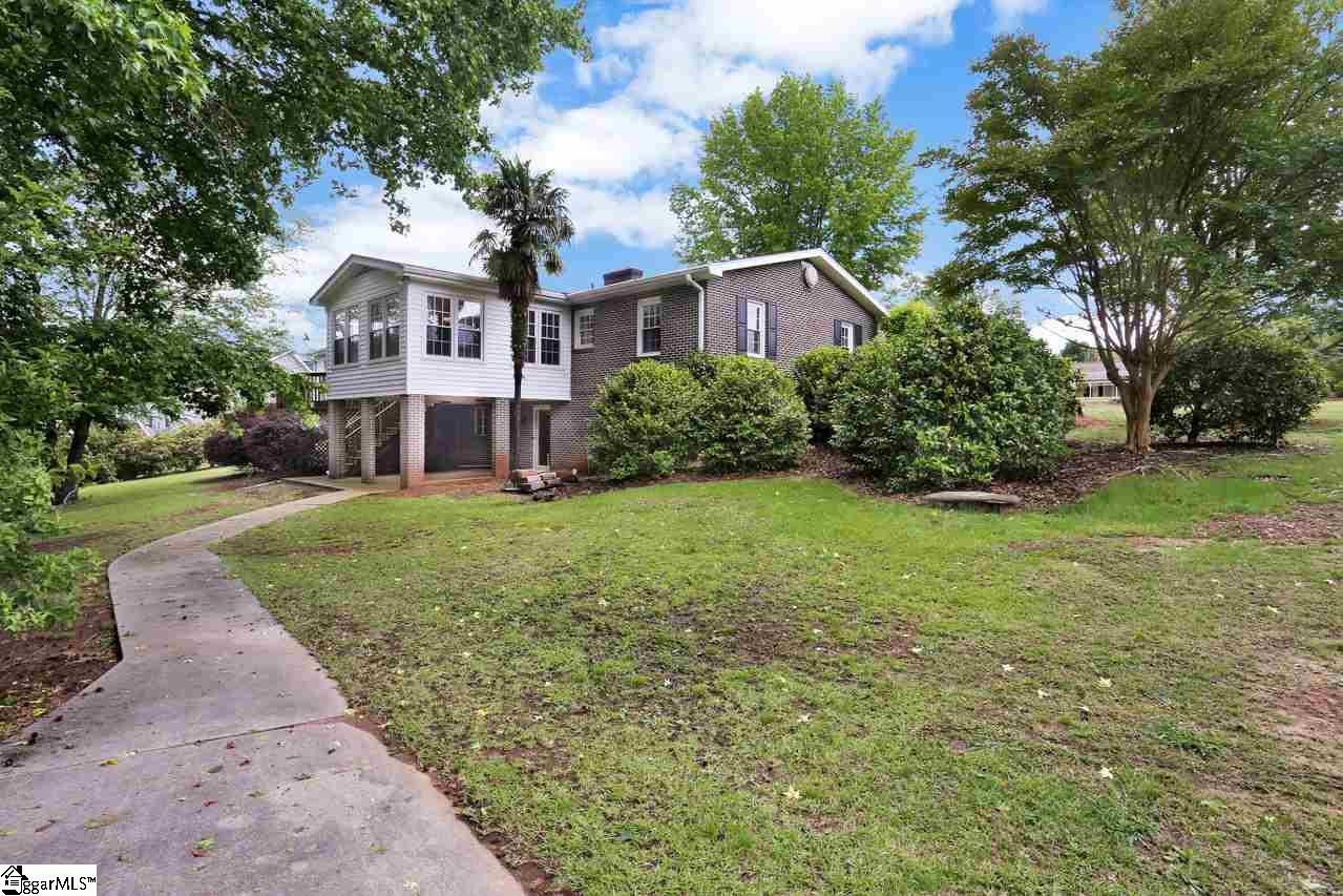 527 Wood Road Greer, SC 29651 - Photo 9 of 35
