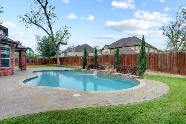 $632,000 | 5402 Bending Branch Drive, Missouri City, TX 77459