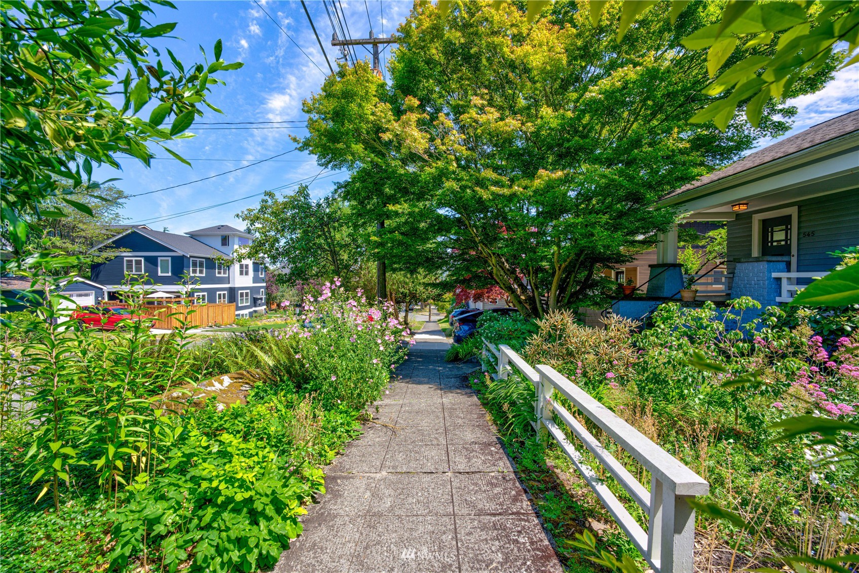 545 North 67th Street Seattle, WA 98103 - Photo 3 of 40 Gallery Image 3
