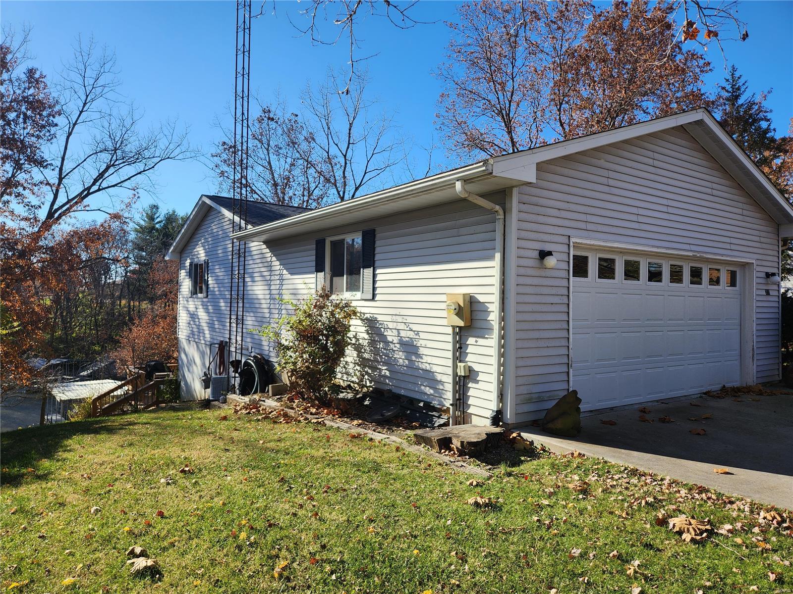 206 Lands End Road Hillsboro, IL 62049 - Photo 9 of 38