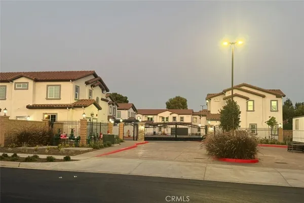 $3,250 | 15909 Merrill Avenue, Unit 24, Fontana, CA 92335