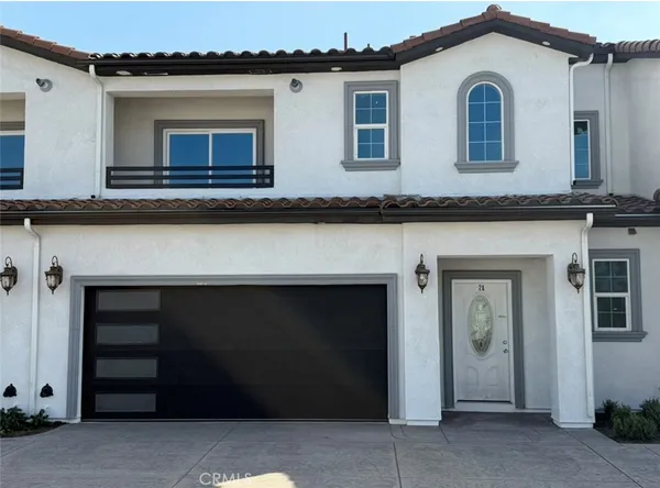 $3,250 | 15909 Merrill Avenue, Unit 24, Fontana, CA 92335