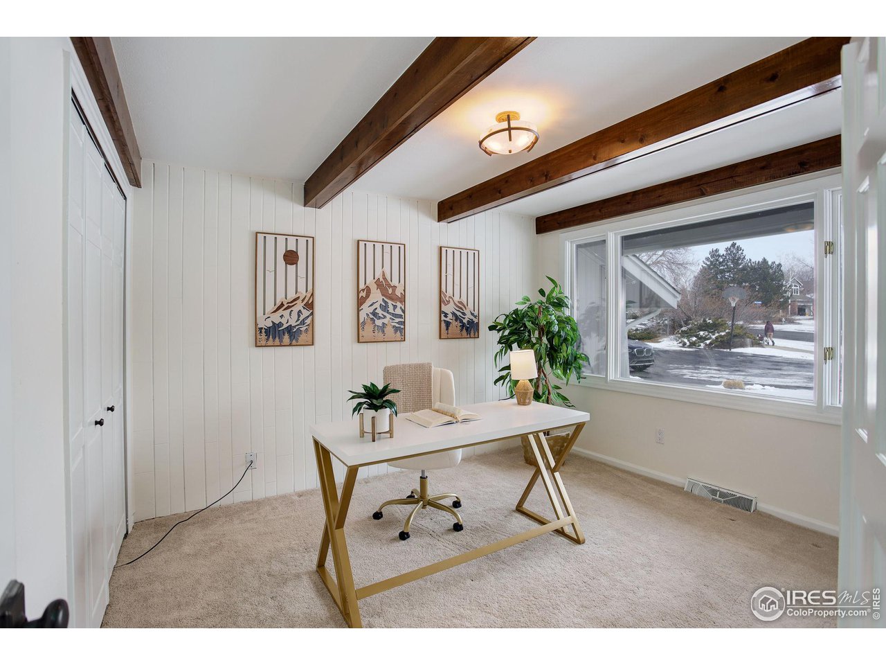7240 Clubhouse Road Boulder, CO 80301 - Photo 11 of 34 a view of a workspace with furniture