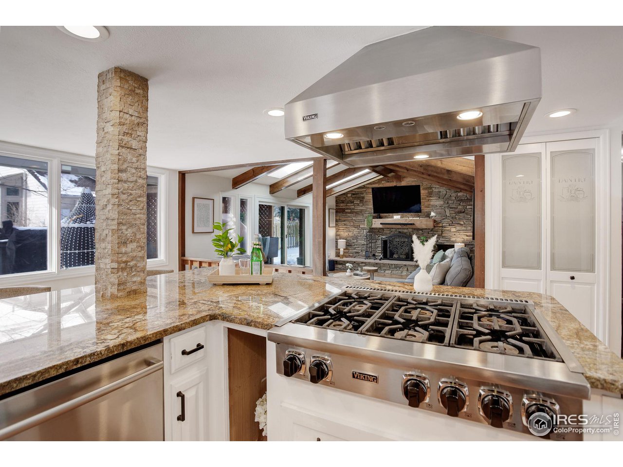 7240 Clubhouse Road Boulder, CO 80301 - Photo 12 of 34 a kitchen with a stove and a sink