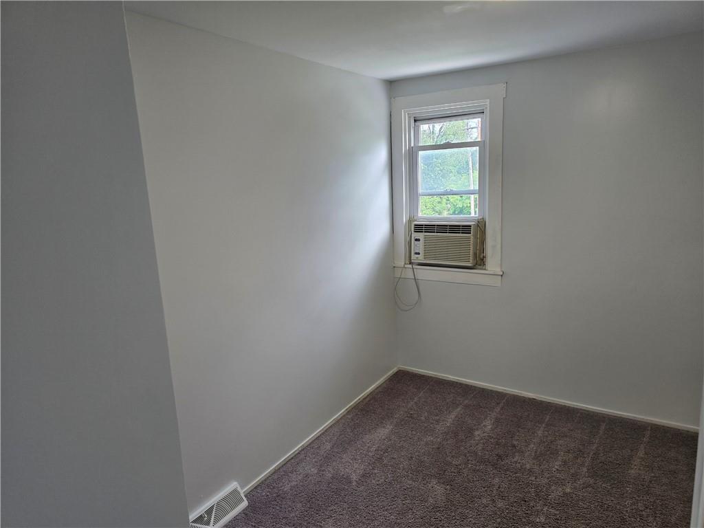 101 Sandy Hill Road Valencia, PA 16059 - Photo 13 of 17