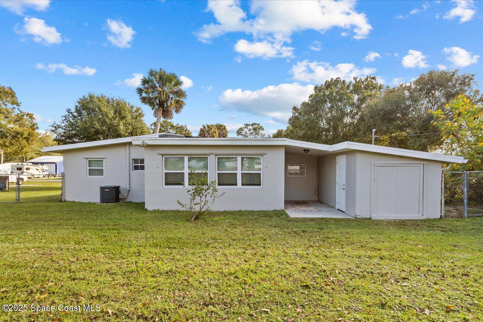 7506 Roberts Road Fort Pierce, FL 34951 - Photo 25 of 33 26-rob in-5
