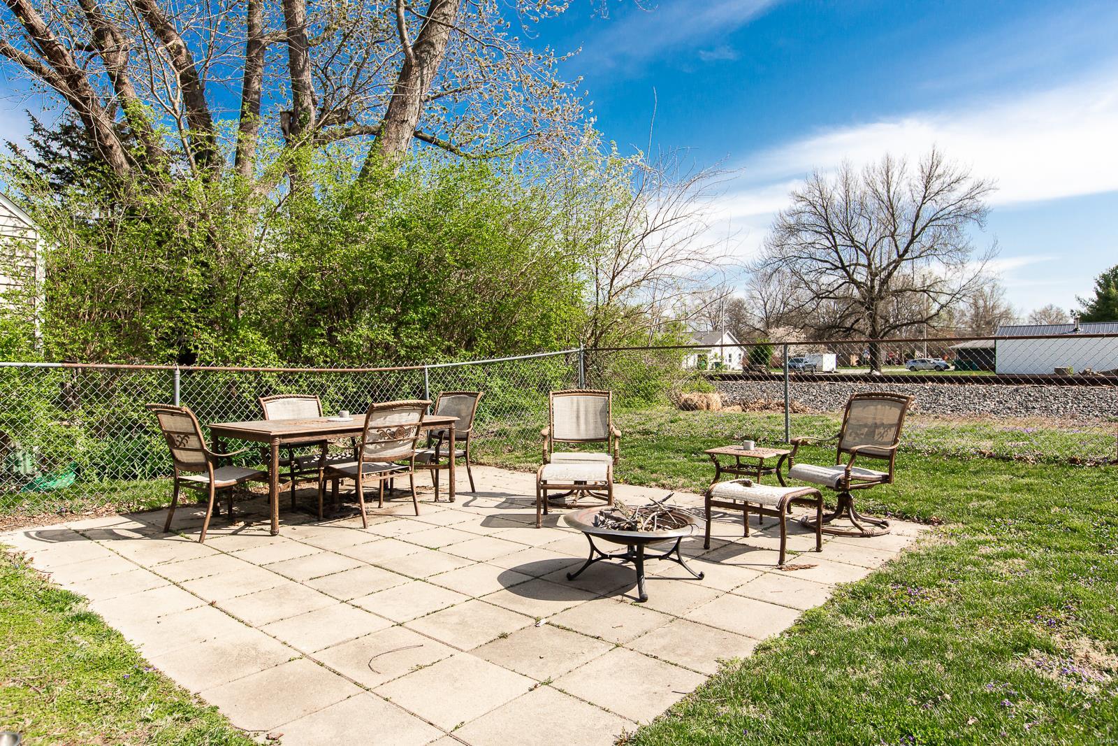 417 East State Street O'Fallon, IL 62269 - Photo 19 of 25 Gallery Image 19