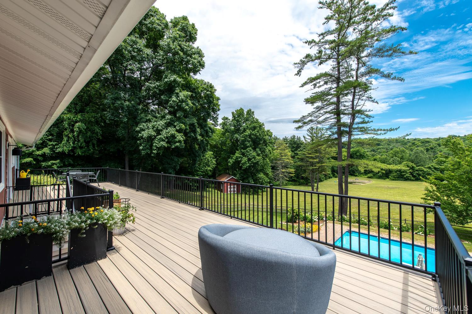 242 Milan Hollow Road Rhinebeck, NY 12572 - Photo 17 of 50