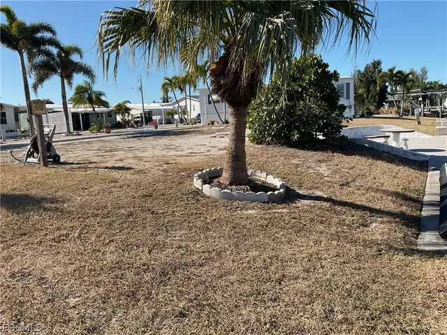 $239,000 | 4932 Gulfgate Lane, St. James City, FL 33956