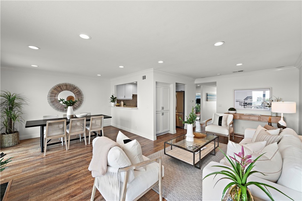 24592 Harbor View Drive, Unit B Dana Point, CA 92629 - Photo 10 of 33 a living room with furniture