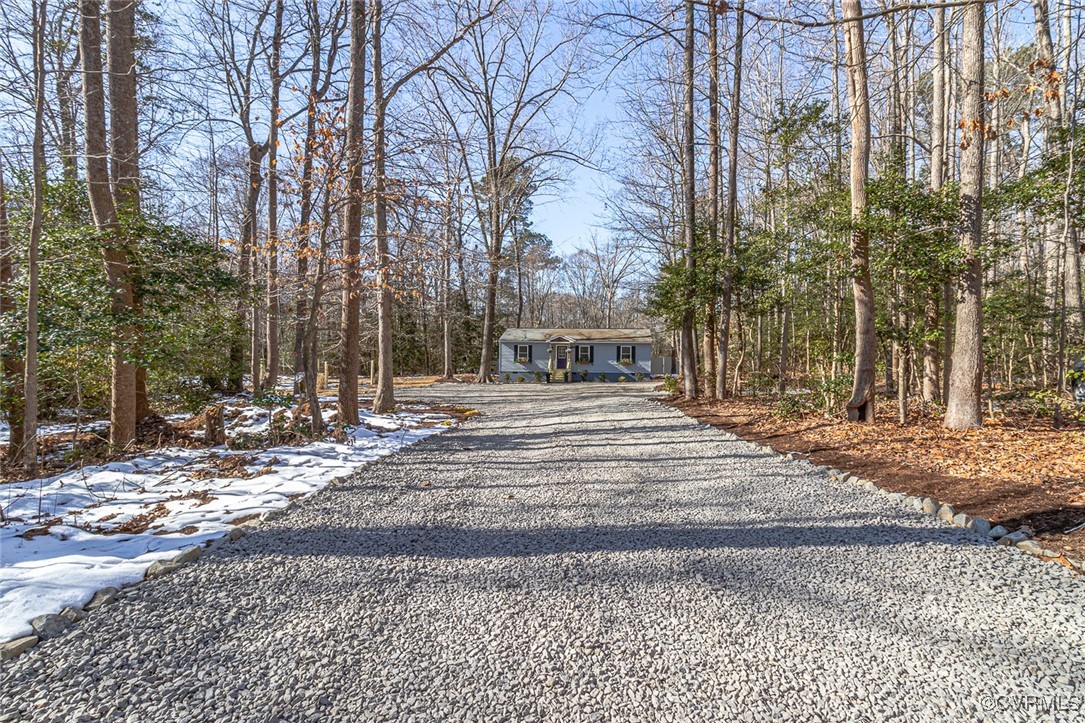853 Regent Road Topping, VA 23169 - Photo 3 of 30 Gallery Image 3