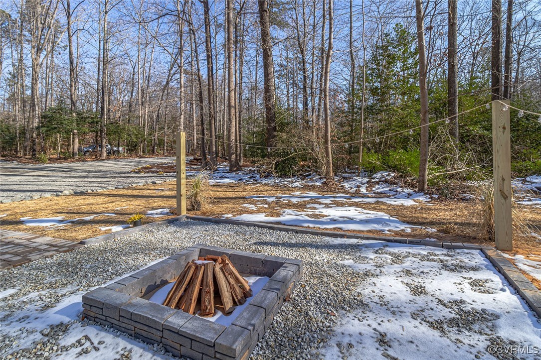 853 Regent Road Topping, VA 23169 - Photo 6 of 30 Gallery Image 6