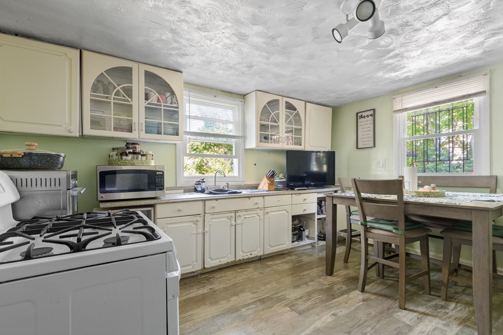 6 Savin Street Boston, MA 02119 - Photo 8 of 28 Gallery Image 8