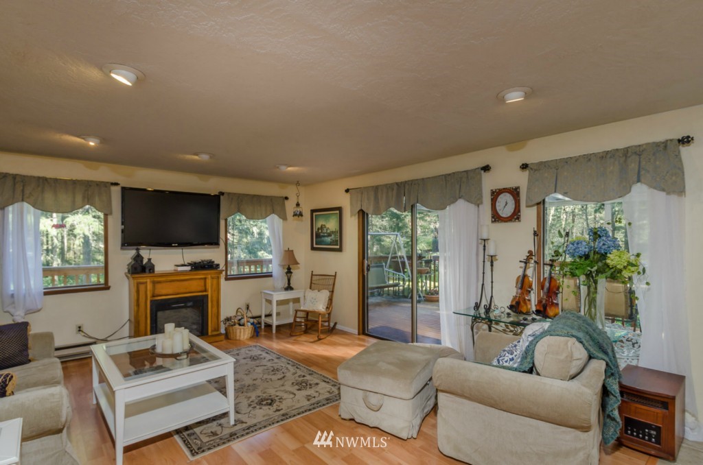 10775 Ridge Rim Trail Southeast Port Orchard, WA 98367 - Photo 3 of 9 Gallery Image 3