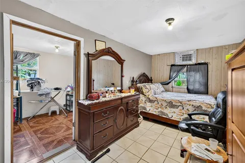 $400,000 | 721 North 69th Avenue, Hollywood, FL 33024