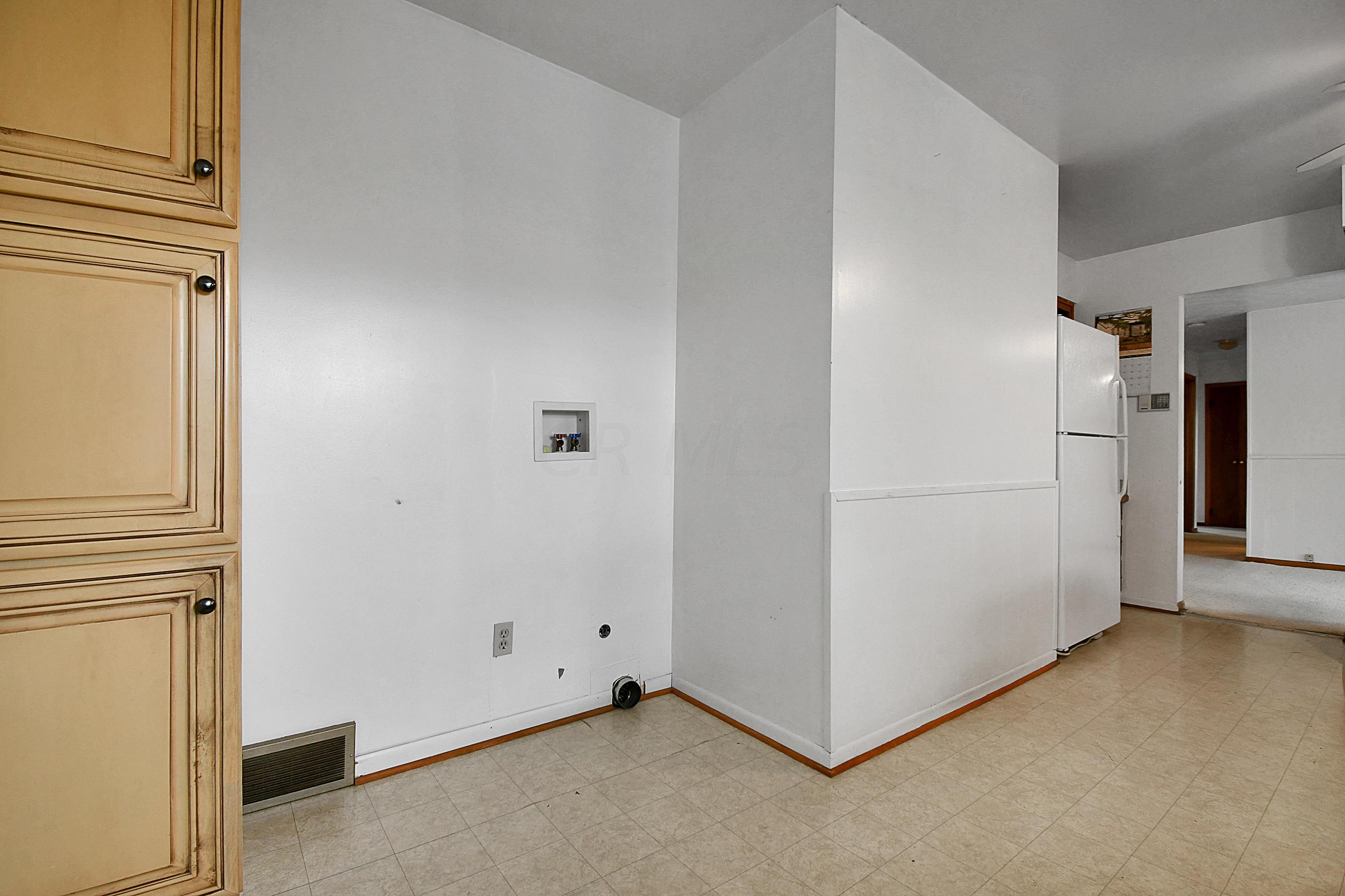 1118 Murnan Road Galloway, OH 43119 - Photo 12 of 44 Gallery Image 12