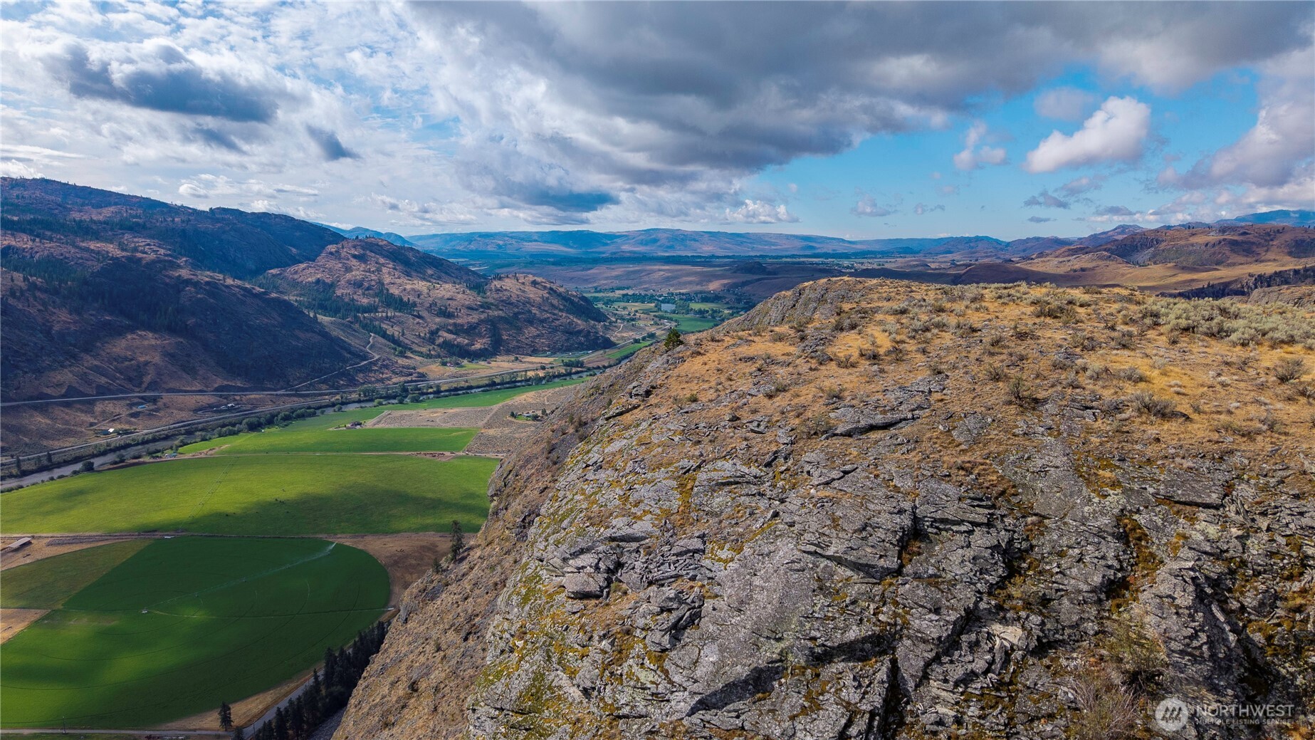 0 Tbd Pharr Out - 10 Way Riverside, WA 98849 - Photo 3 of 9 a view of a backyard with wooden fence