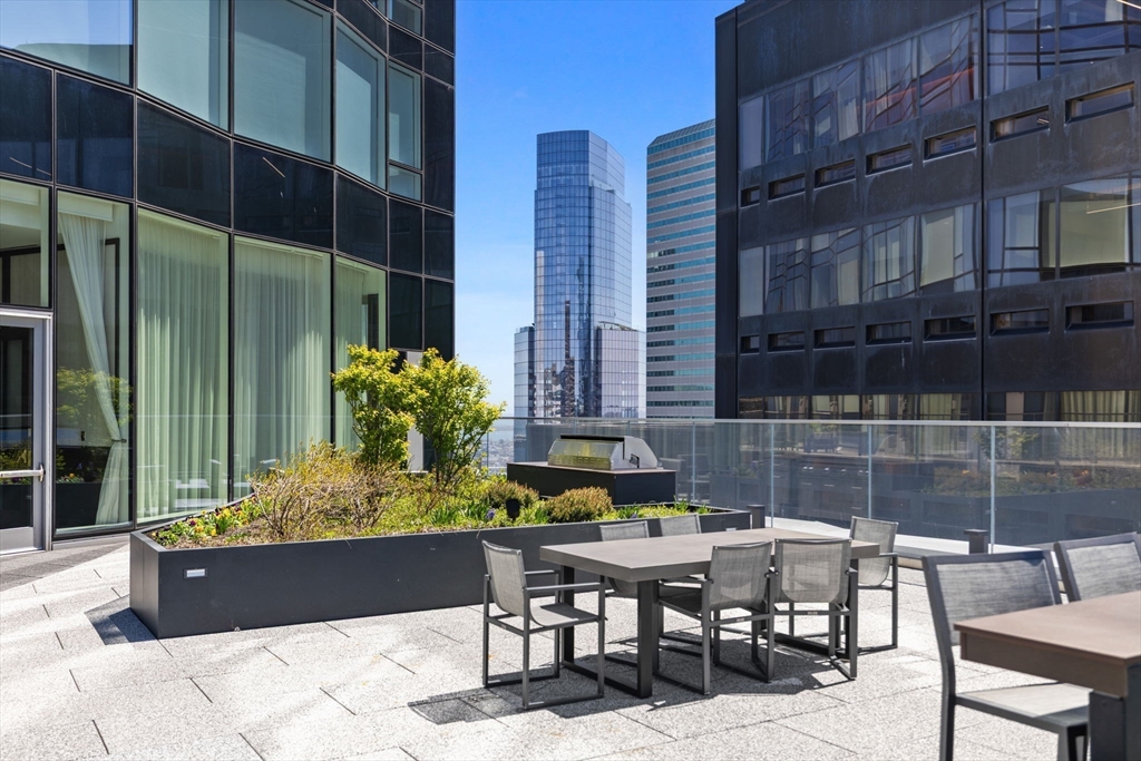 240 Devonshire Street, Unit 3603 Boston, MA 02110 - Photo 23 of 40