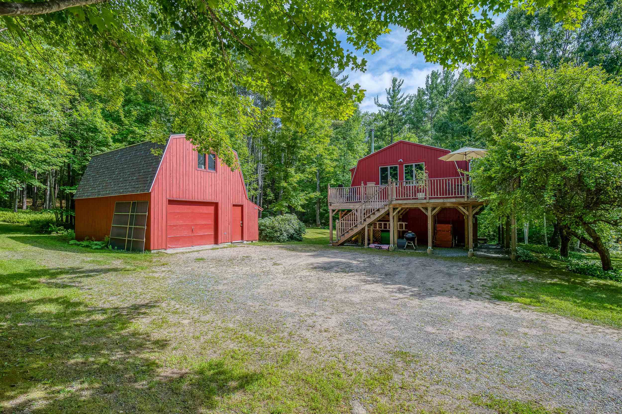 860 Perch Pond Road Holderness, NH 03245 - Photo 1 of 36