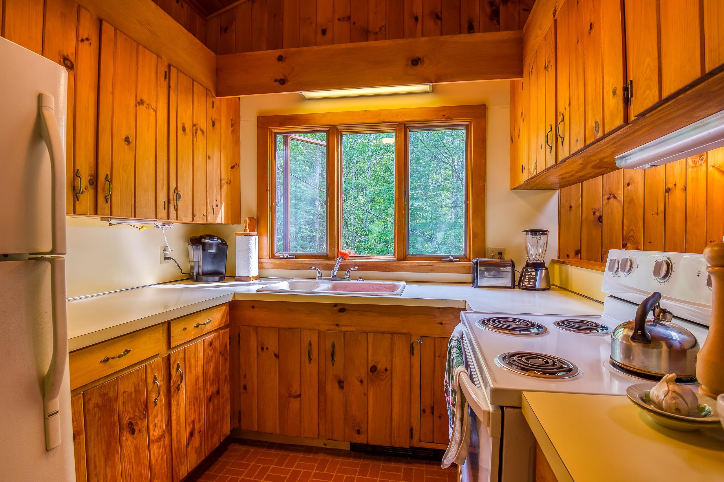 860 Perch Pond Road Holderness, NH 03245 - Photo 7 of 36