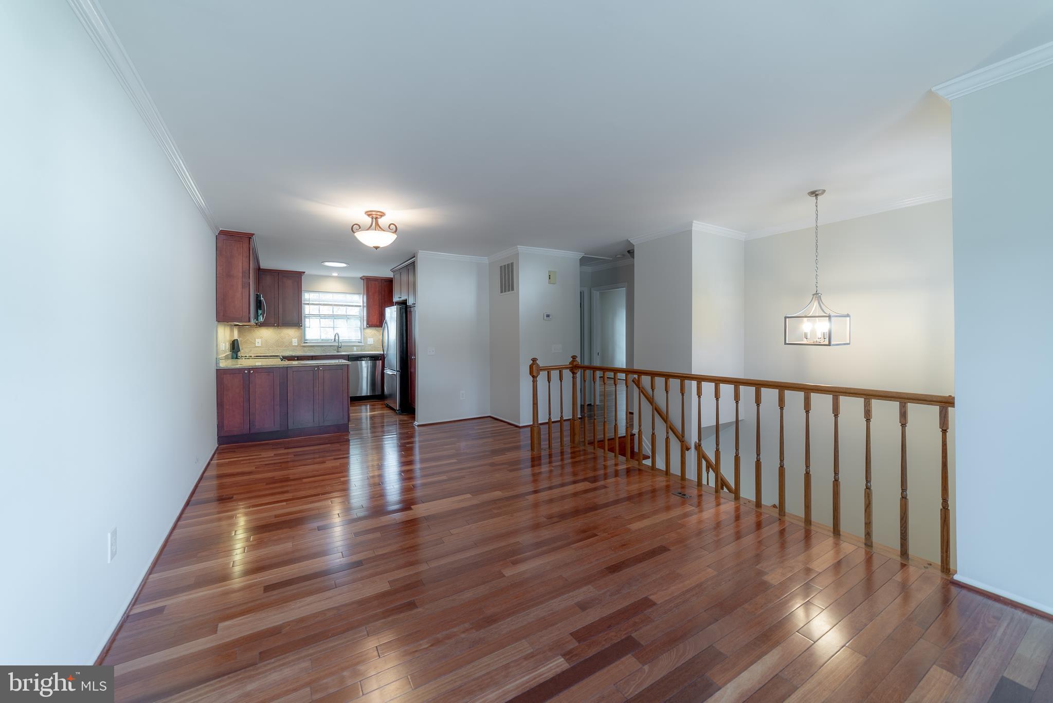 6002 Powell's Landing Road Burke, VA 22015 - Photo 8 of 25 Livingroom