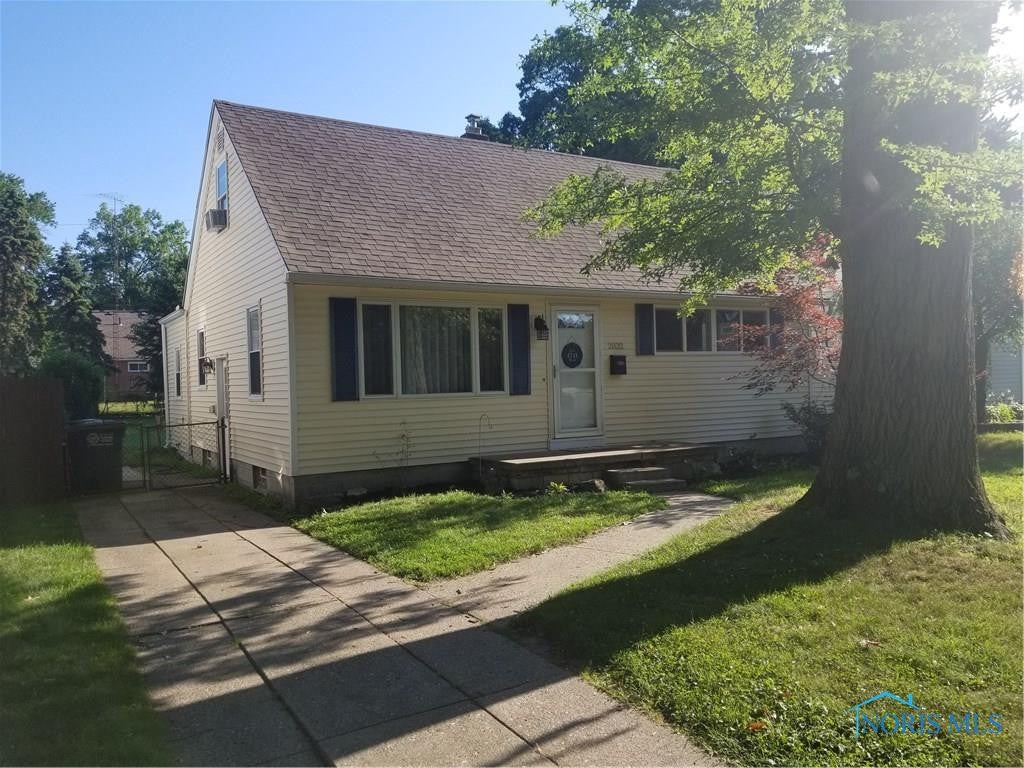 2832 Gracewood Road Toledo, OH 43613 - Photo 1 of 16 Gallery Image 1