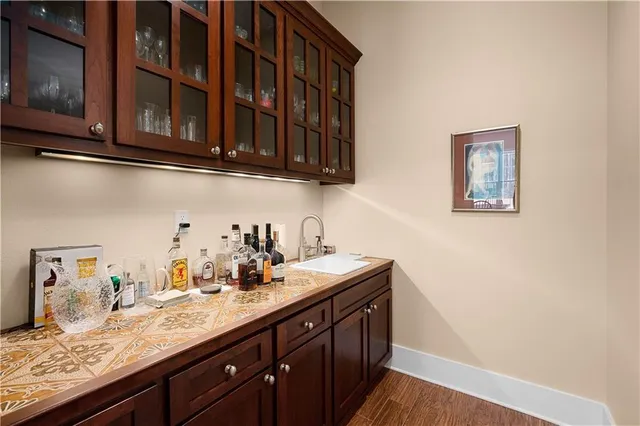 $670,000 | 224 Hidden Pines Drive, Pineville, LA 71360