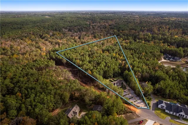 $670,000 | 224 Hidden Pines Drive, Pineville, LA 71360