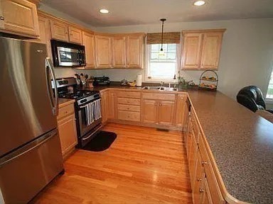 42 Castine Street, Unit 1 Worcester, MA 01606 - Photo 5 of 37