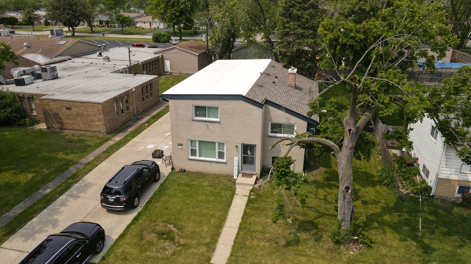400 North Addison Road Villa Park, IL 60181 - Photo 19 of 21 an aerial view of a house with garden