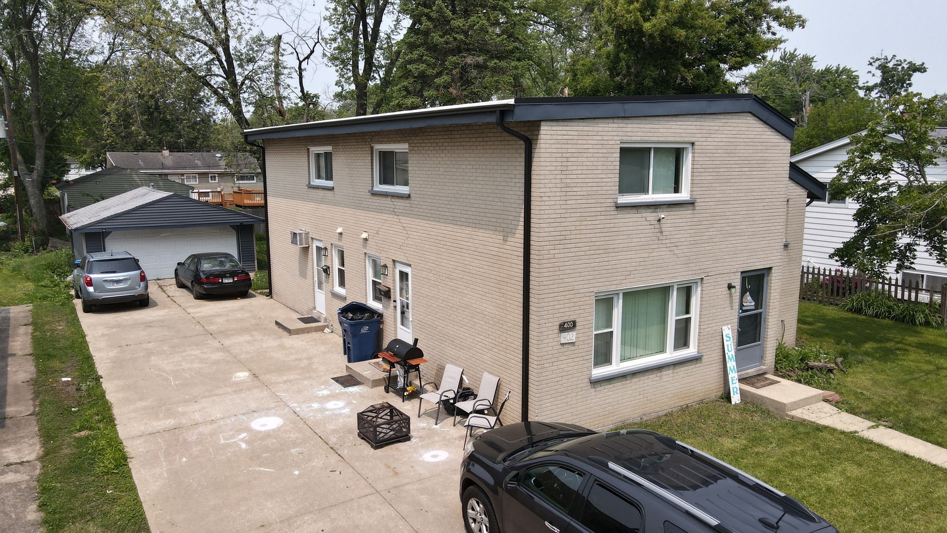 400 North Addison Road Villa Park, IL 60181 - Photo 21 of 21 a view of a backyard with sitting area