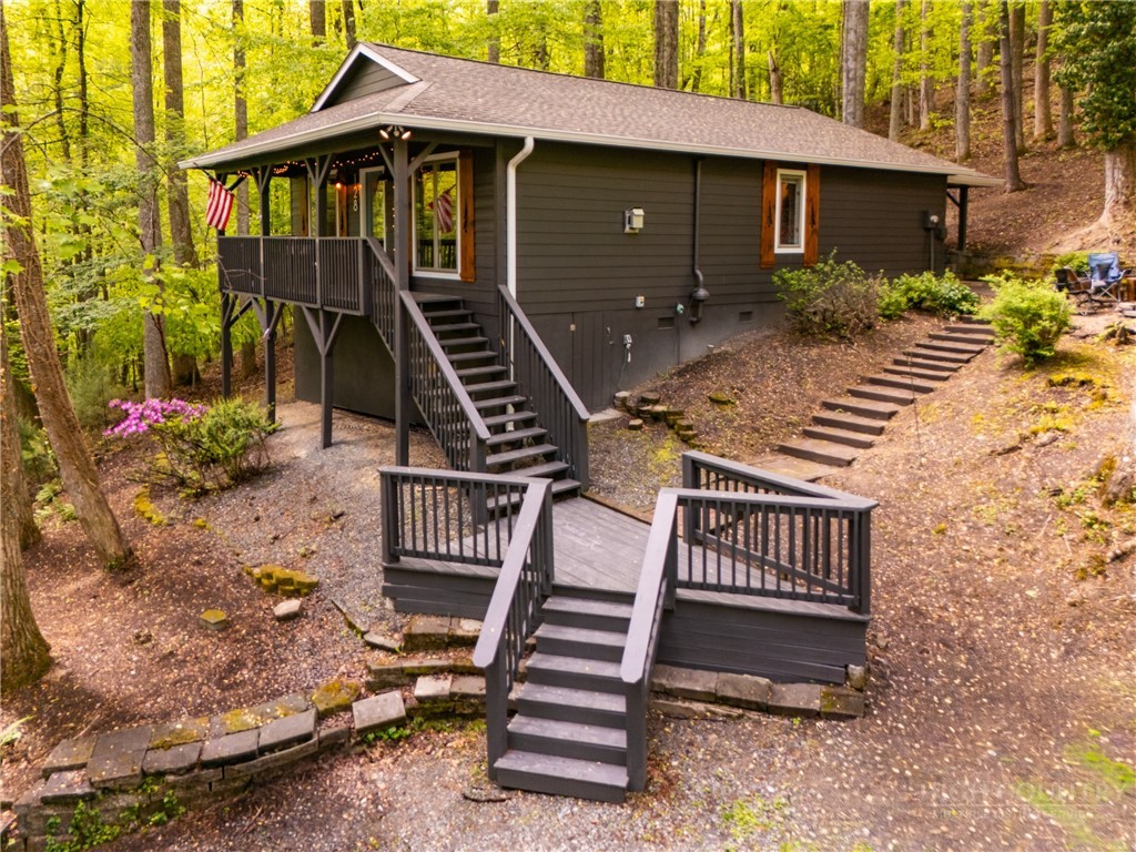 128 Calebs Crossing Road Boone, NC 28607 - Photo 3 of 25
