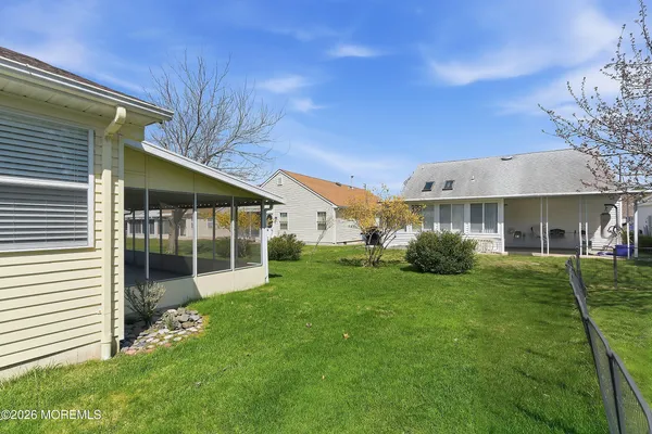 $289,000 | 14 Woodstock Drive, Toms River, NJ 08757