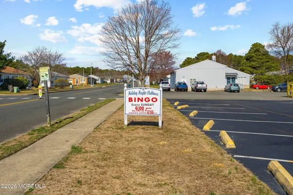 $289,000 | 14 Woodstock Drive, Toms River, NJ 08757