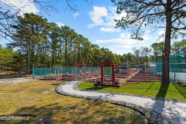 $289,000 | 14 Woodstock Drive, Toms River, NJ 08757
