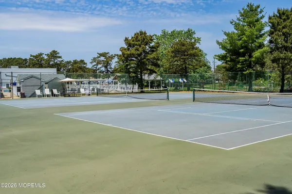 $289,000 | 14 Woodstock Drive, Toms River, NJ 08757
