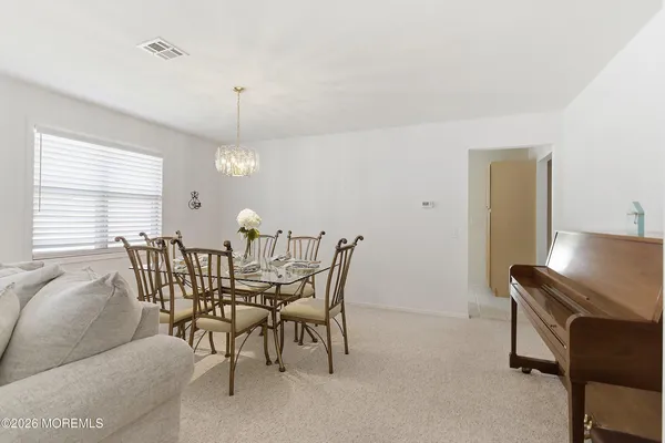 $289,000 | 14 Woodstock Drive, Toms River, NJ 08757
