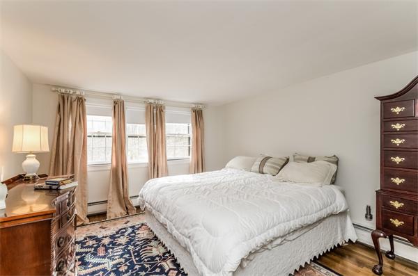 887 Bay Road Hamilton, MA 01982 - Photo 15 of 23 Gallery Image 15