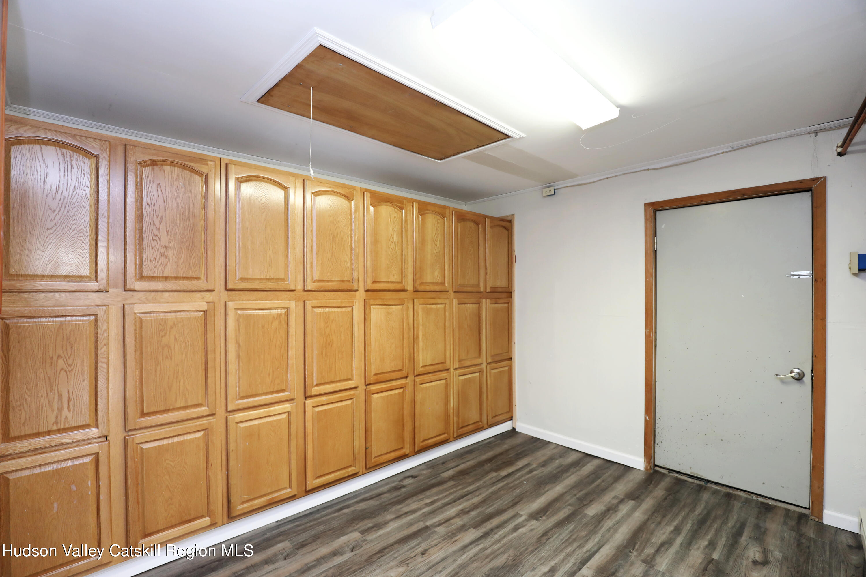 14311 Rte 9W Ravena, NY 12143 - Photo 11 of 20 10