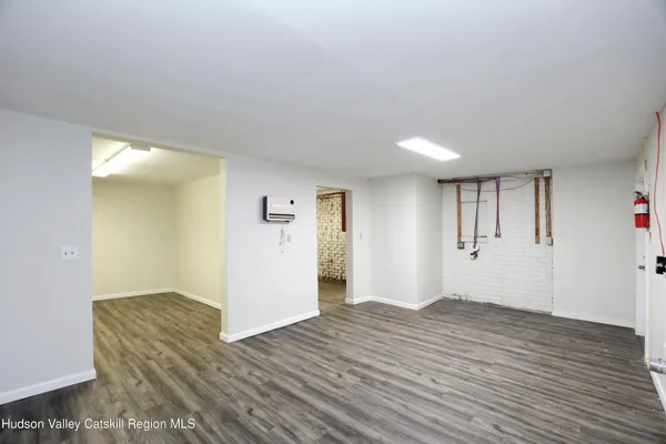 $2,300 | 14311 Rte 9W, Ravena, NY 12143