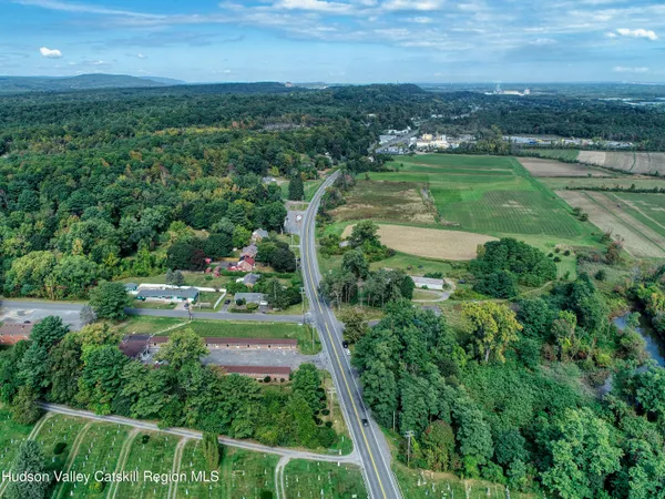 $2,300 | 14311 Rte 9W, Ravena, NY 12143