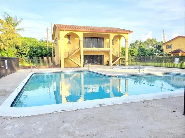 $3,500 | 2743 Northwest 47th Terrace, Unit 604, Lauderdale Lakes, FL 33313